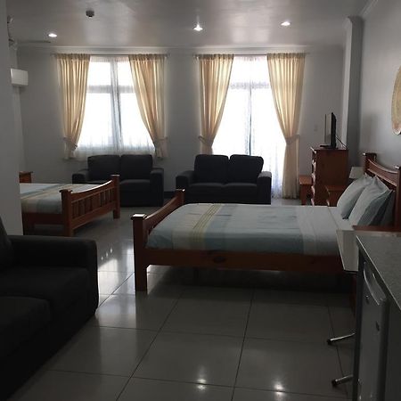 Tungi Colonnade Hotel Nuku'alofa Esterno foto