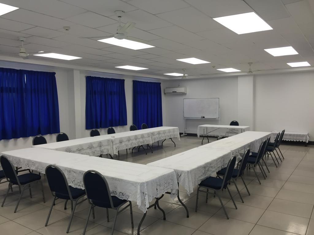 Tungi Colonnade Hotel Nuku'alofa Esterno foto